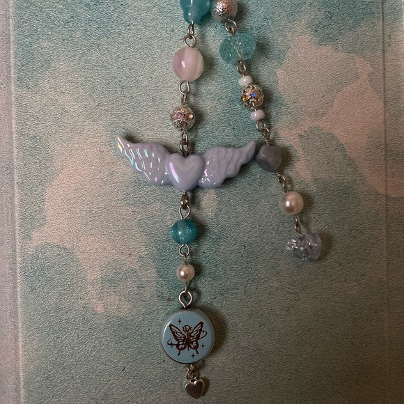 Blue butterfly and angel wing keychain - Picture 5 of 5